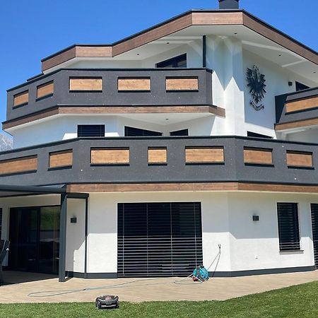 Mountainview Apartments Innsbruck Bagian luar foto